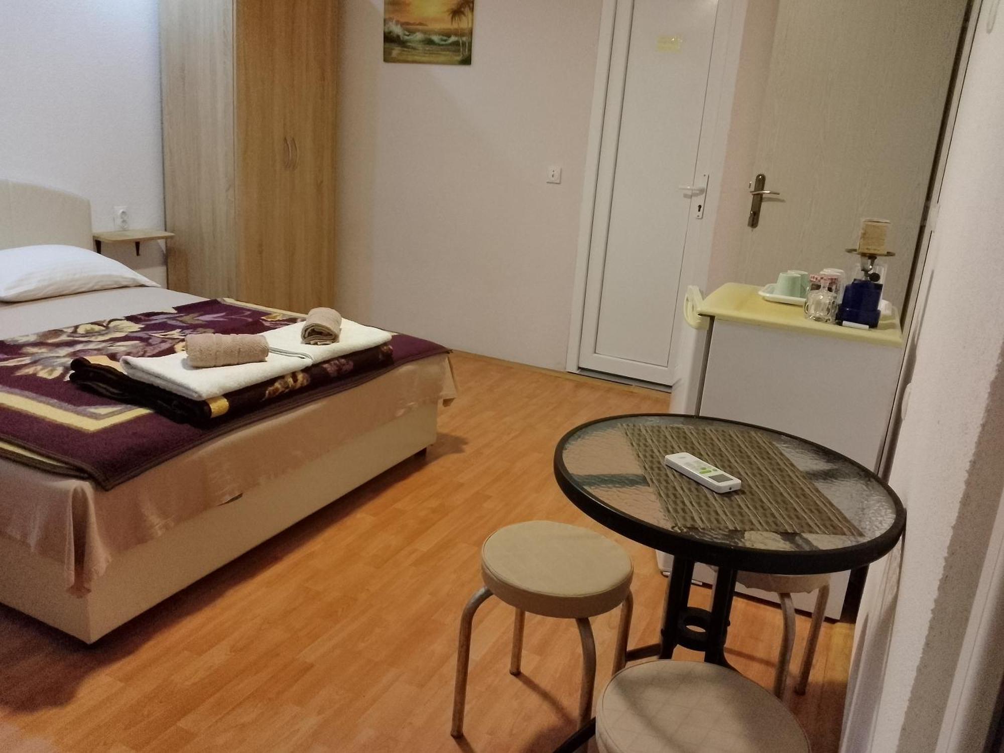 Rooms Jancic Улцин Екстериор снимка